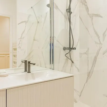 아파트 Luxurious 4bd - Arc De Triomphe 2 뇌이이쉬르세느