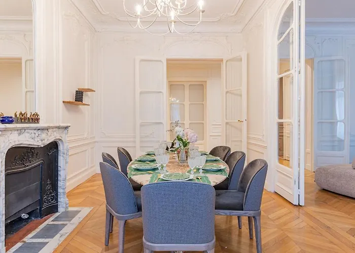 Daire Luxurious 4bd - Arc De Triomphe 2 Neuilly-sur-Seine