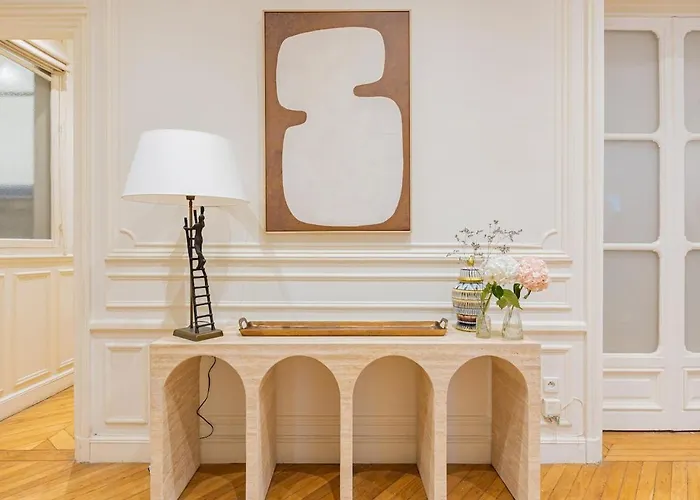 Daire Luxurious 4bd - Arc De Triomphe 2